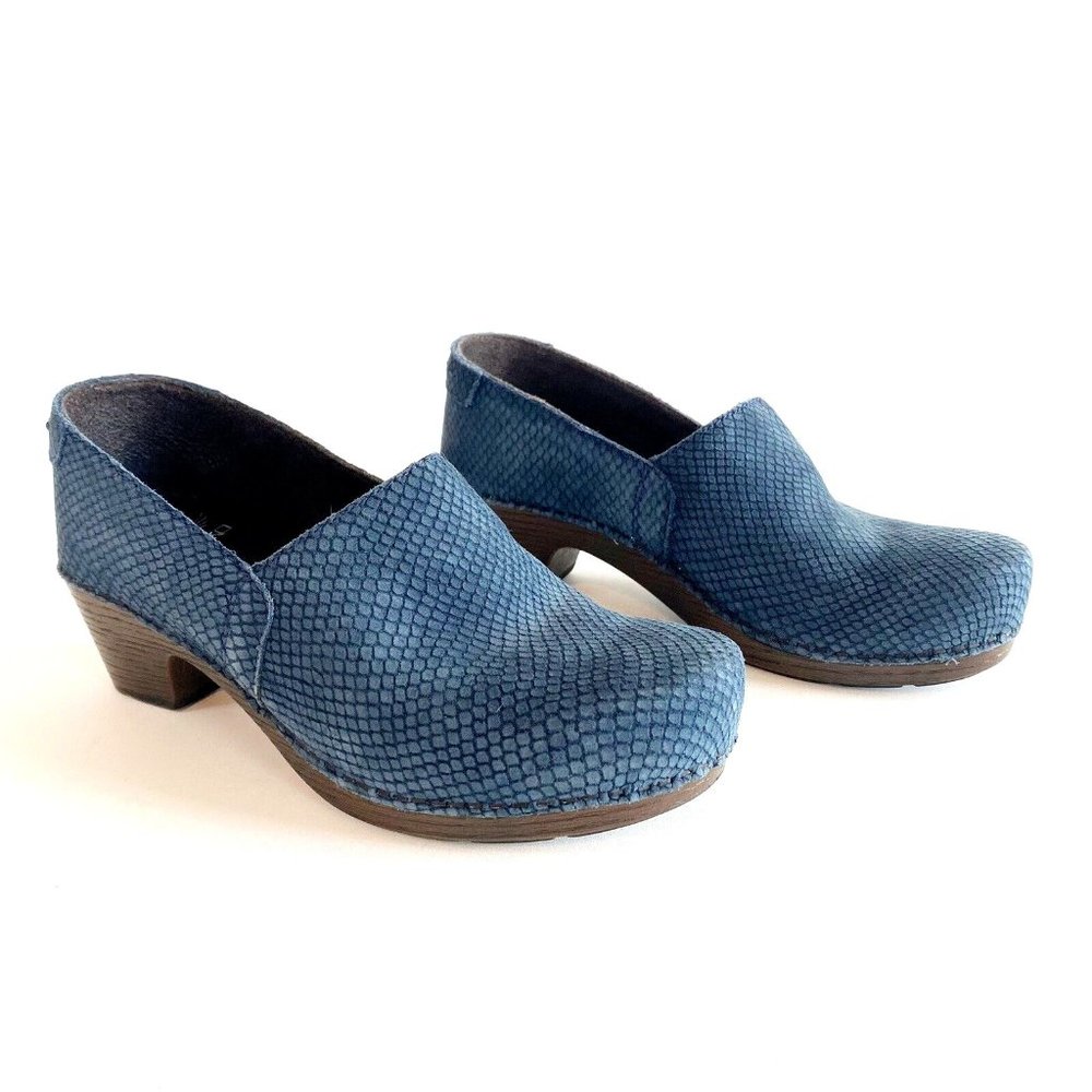 Dansko Mavis Embossed Leather Clog EUR 37 (US 6.5-7) Denim Blue Snake 9307547800